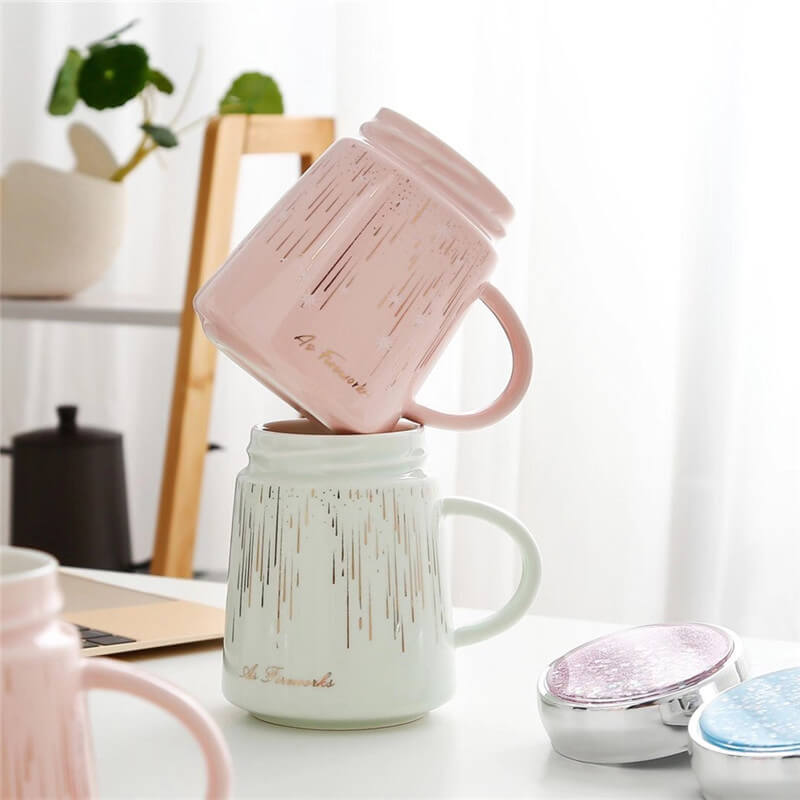 Gold Gypsophila Ceramic Mug with Lid 16.9oz - Image 3