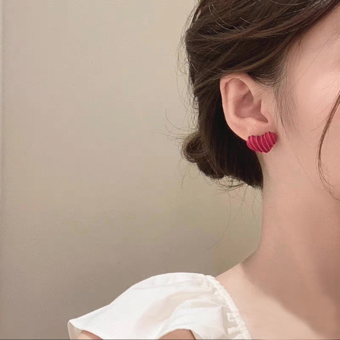 Heart Stud Earrings-Rose Red