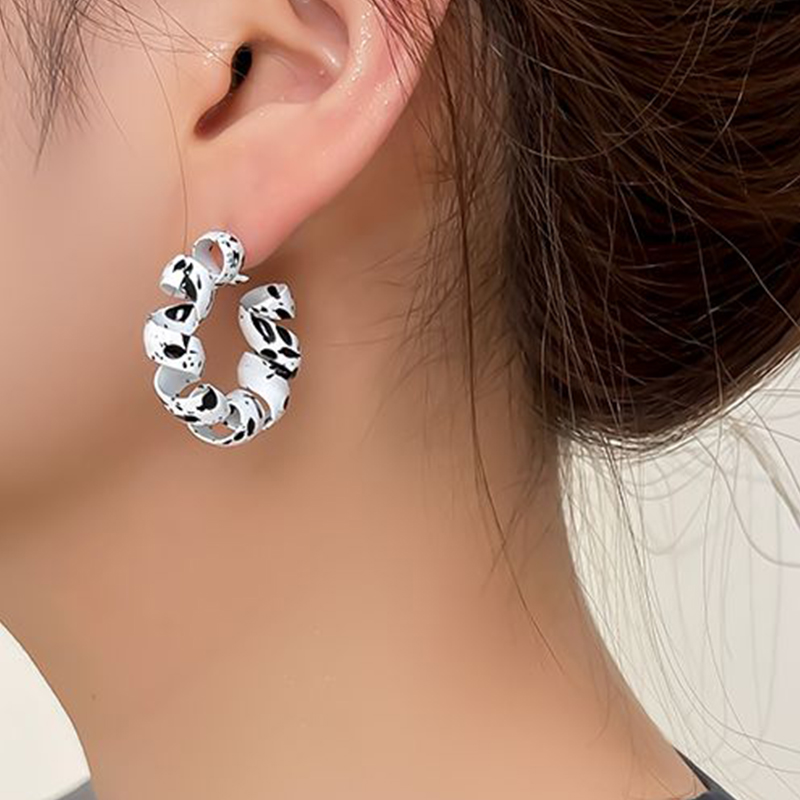 Black&White Hoop Earrings - Image 3