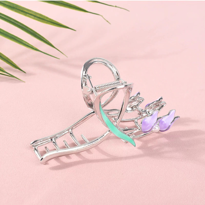 Tulip Claw Hair Clip